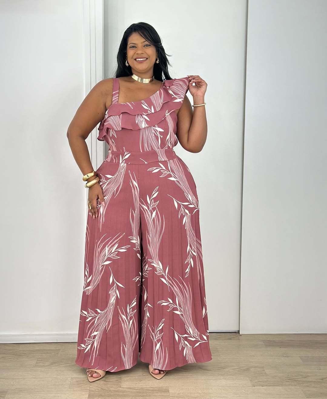 MACACÃO VIVI PLUS SIZE