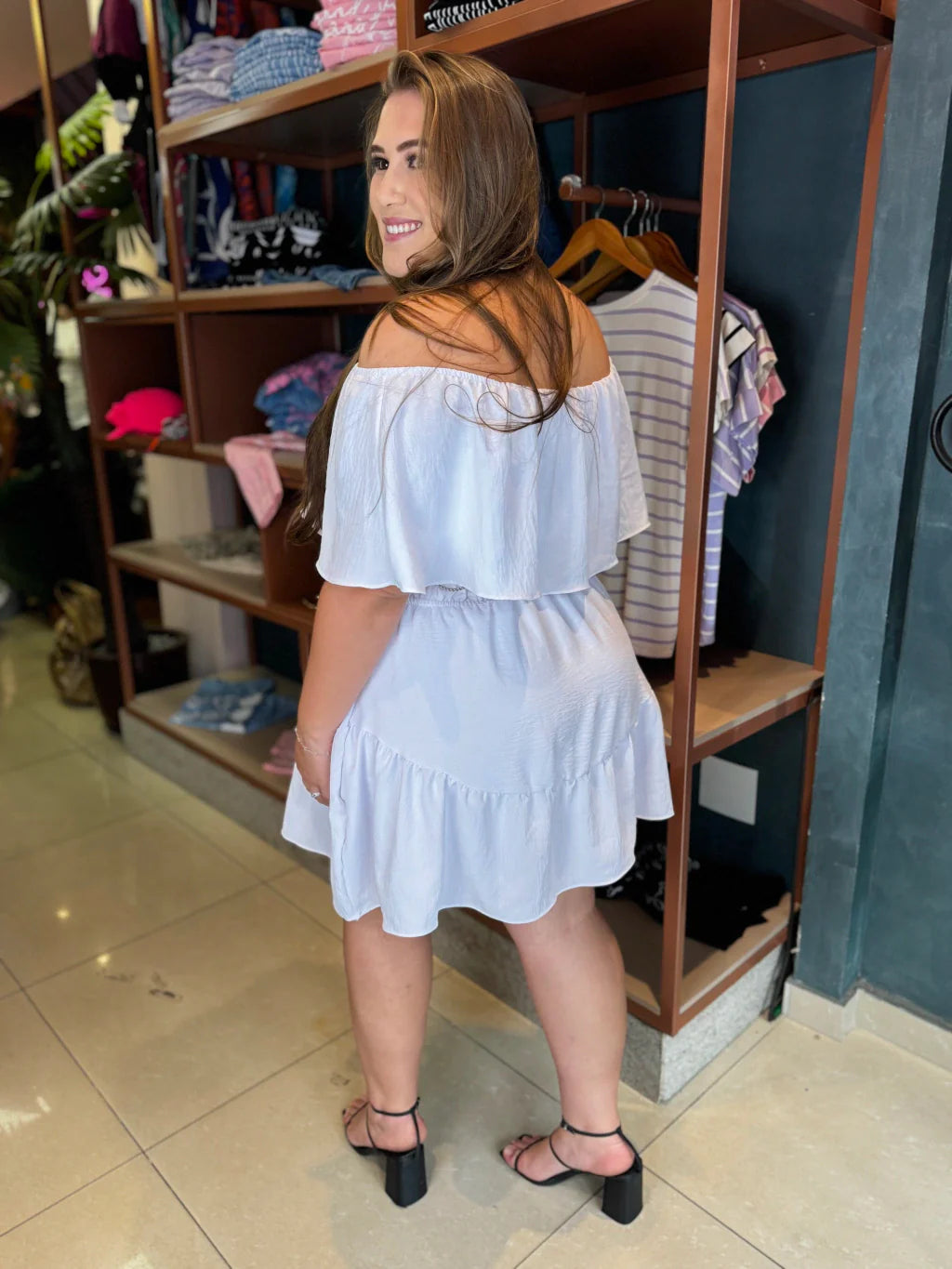 Vestido Macaquinho Plus Size Lila